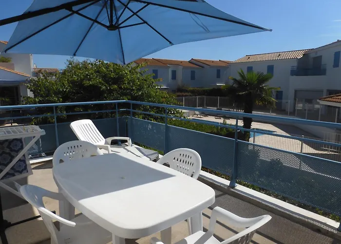 Confort Dans Avec Piscine 福克斯索梅尔