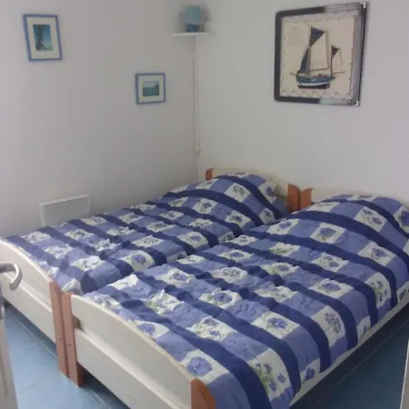 Confort Dans Avec Piscine *